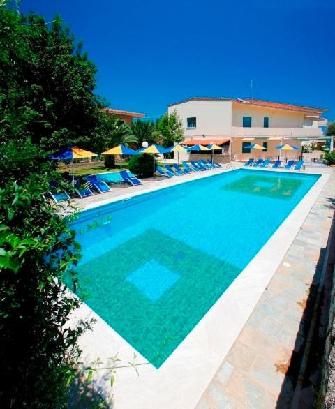 Kyveli Hotel Apartments Vrontádos Exteriör bild
