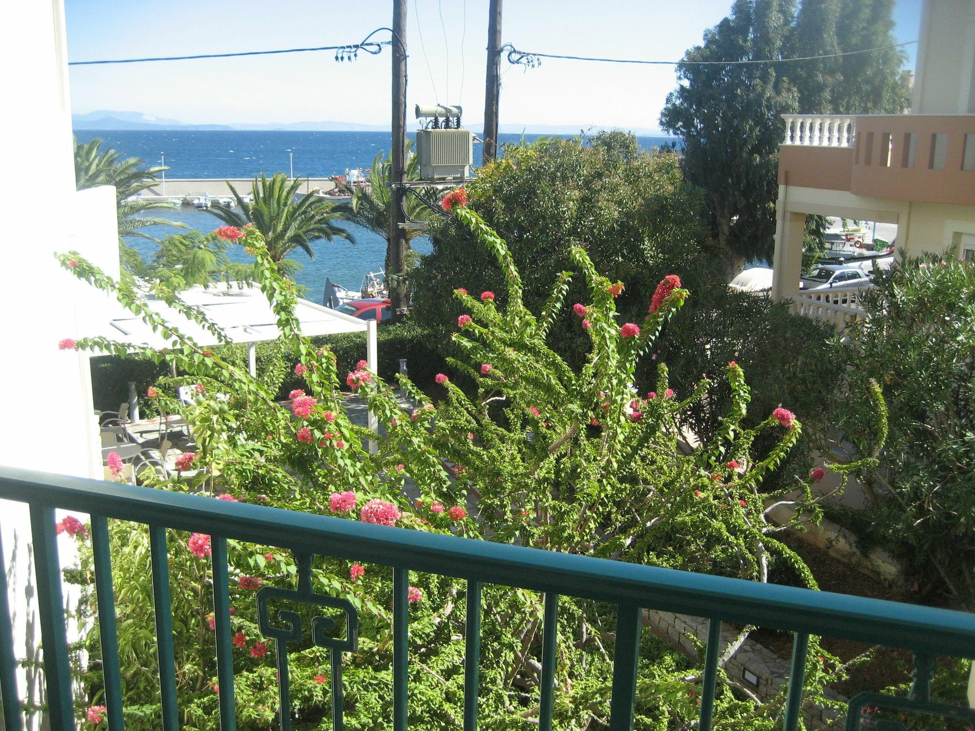Kyveli Hotel Apartments Vrontádos Exteriör bild