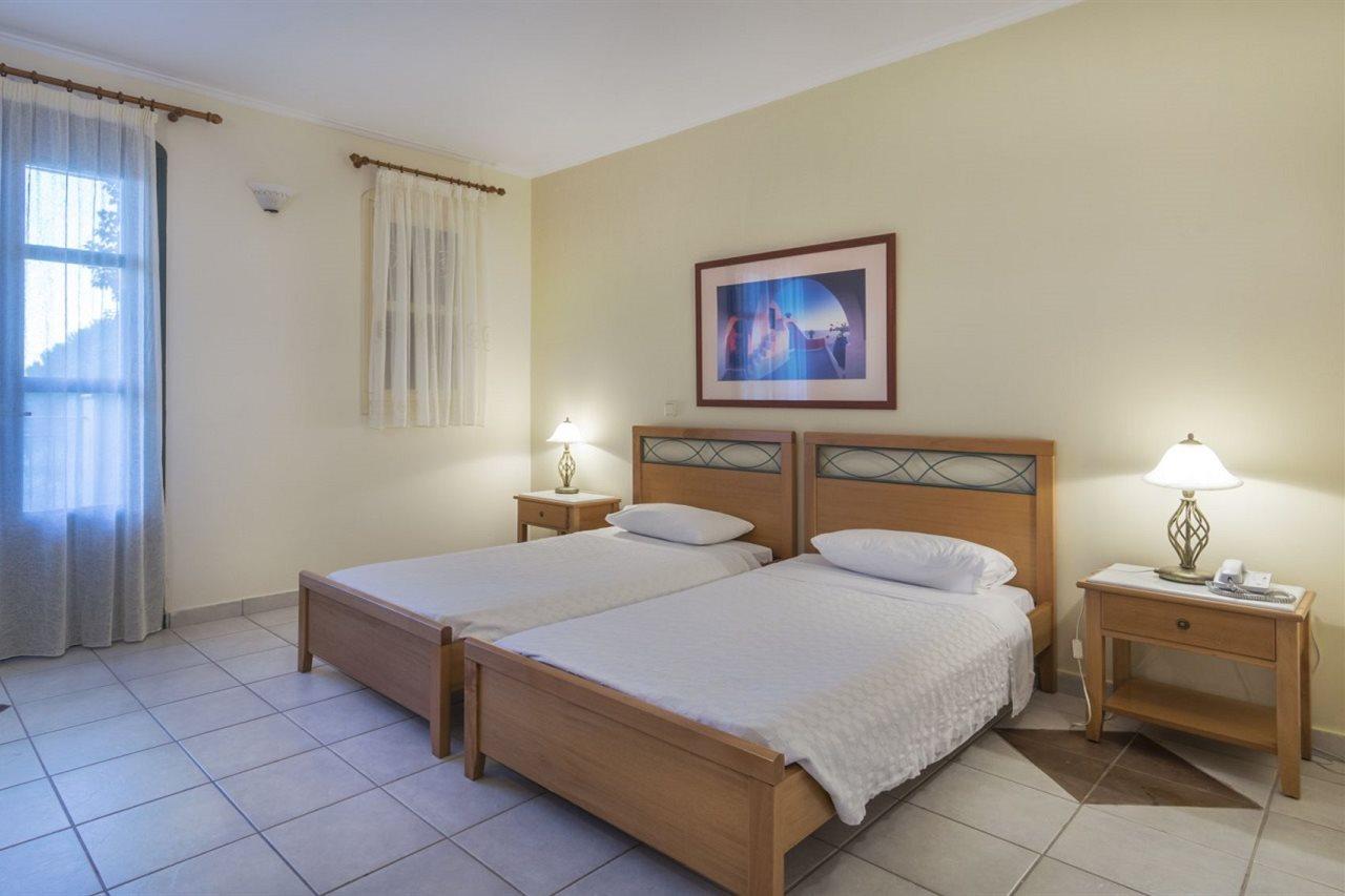 Kyveli Hotel Apartments Vrontádos Exteriör bild